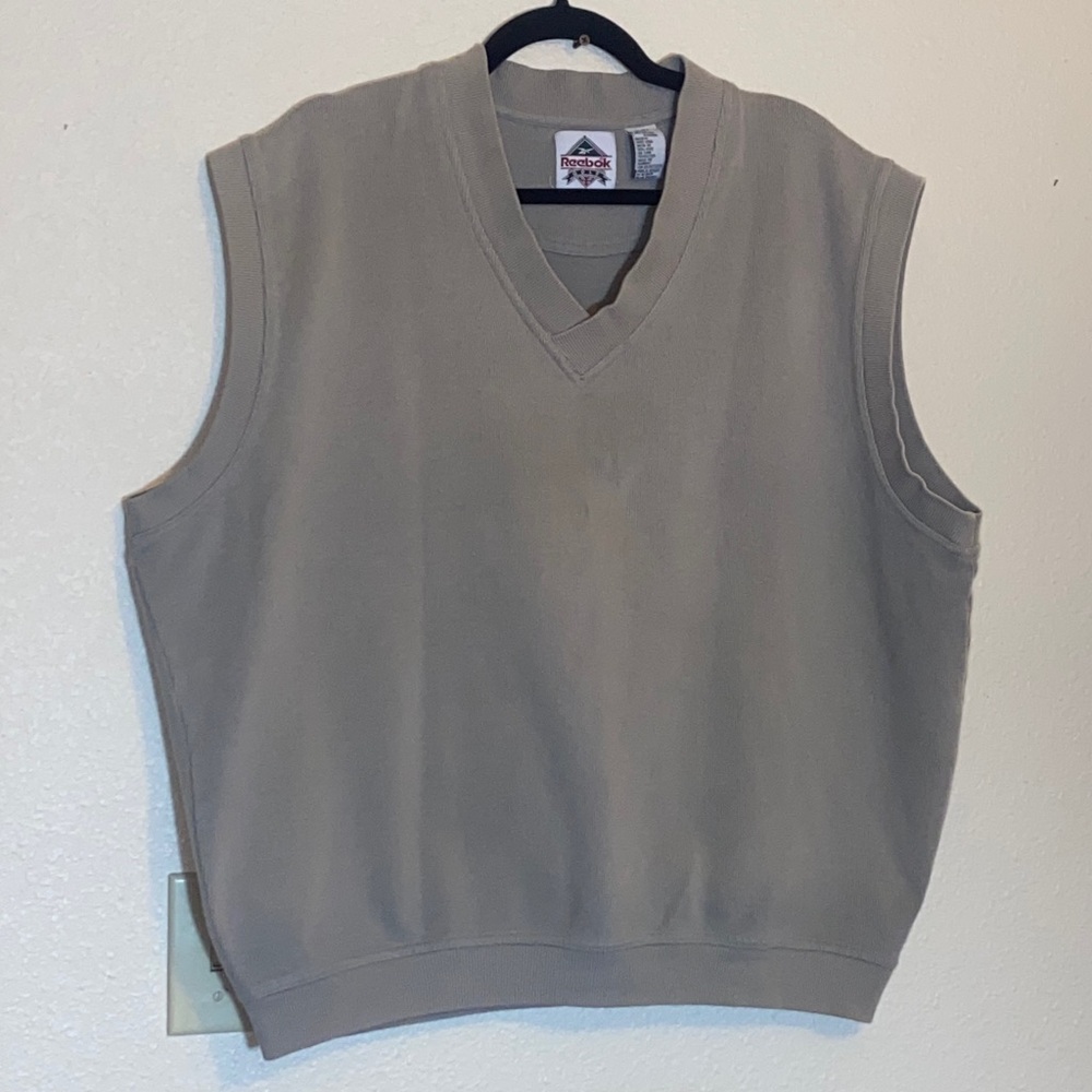 Vintage Reebok Men’s V‑Neck Sweater Vest in Taupe 💯Cotton Size XL